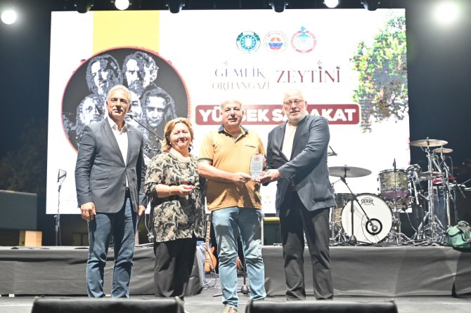 1-kilo-zeytin-77-bin-liraya-satildi-5.jpeg