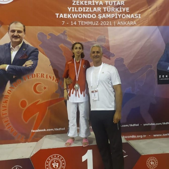 1626511406-durubulgur-performans-taekwondo-sampiyona2.jpeg