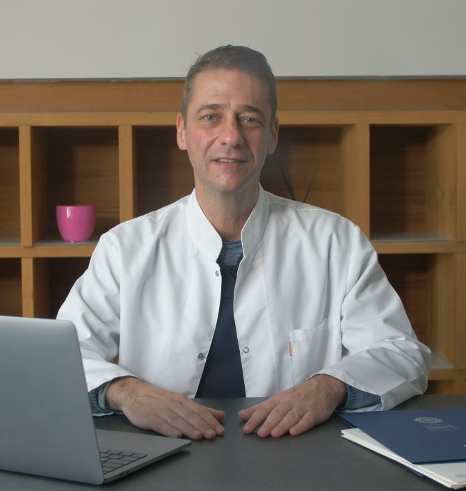 1633549843-infinity-regenerative-clinic-bashekimi-dr-yildiraytanriver.jpg