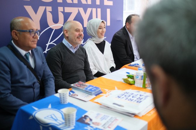 3-ak-parti-istanbul-milletvekili-rumeysa-kadak-dijital-platformlar-cocuklarin-velisi-arkadasi-oluyor-dedi.jpg