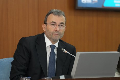 68e7b50bb93a6-1.jpg