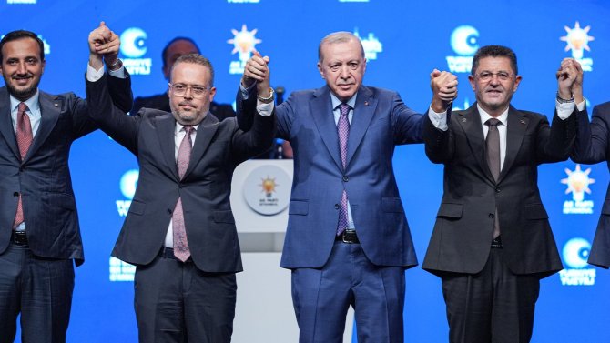 ak-partiye-gecen-cekmekoy-belediye-baskani-orhan-cerkezden-ilk-mesaj-yesil-yol-projes-1806976-202608032005-20260803200555-1.jpg