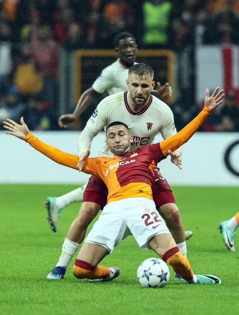 bu-kez-olu-suratli-yakti-galatasaray-sok-bir-hamle-yapabilir-o-takimi-gorursek-sasirmayalim-297caa.jpg