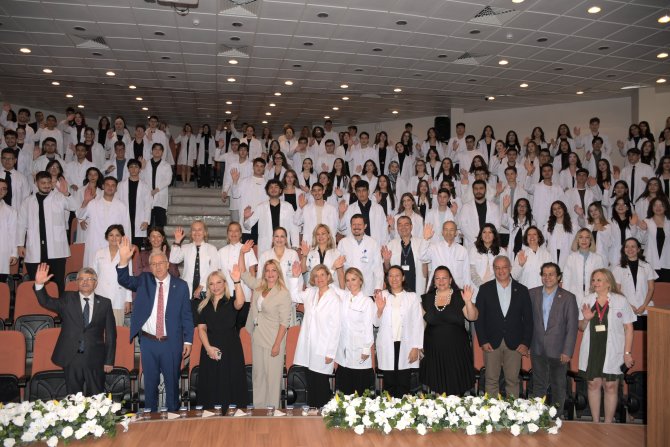 ege-uni-dis-hekimligi-fakultesi-093624292.jpg