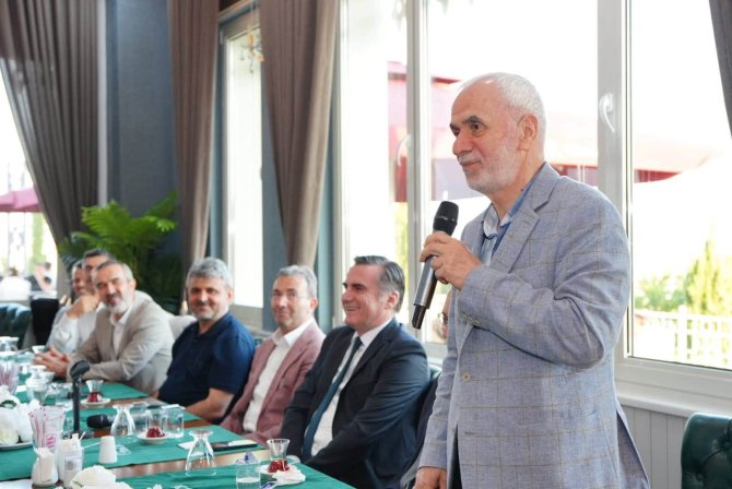 erol-konusma.jpg