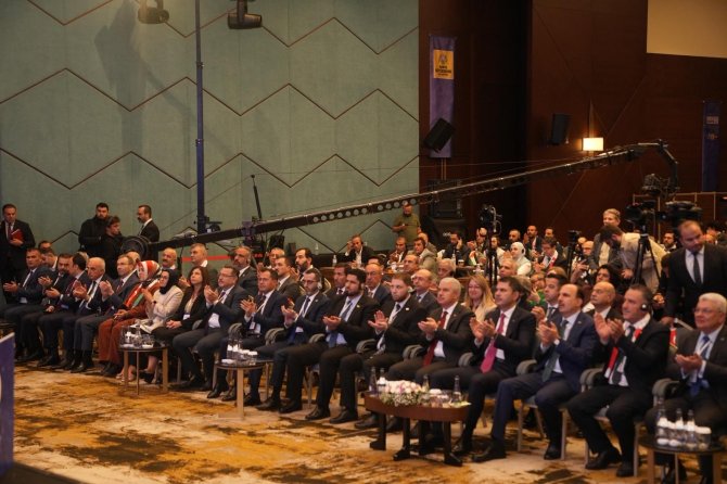 g2vfszqxuaa3di4.jpg