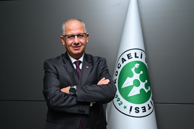 rektor-hoca01-115802530.jpg