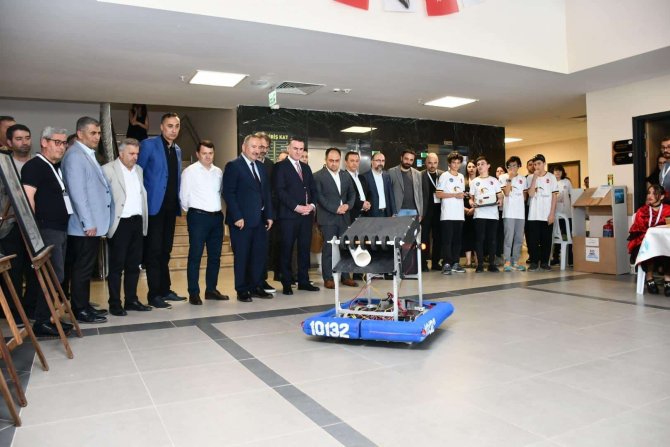 robot.jpg
