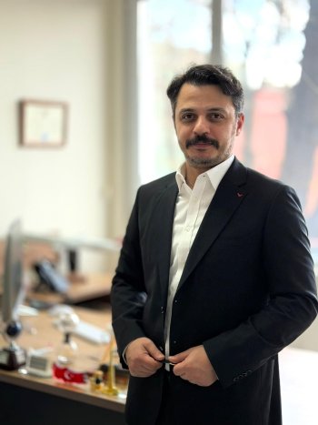 toprak-turizm-yurtdisi-turlari-direktoru-cihat-toprak-cihat-toprak-001.jpg
