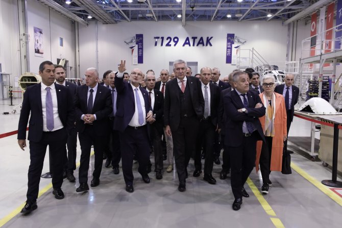 tusas4-111842913.jpg