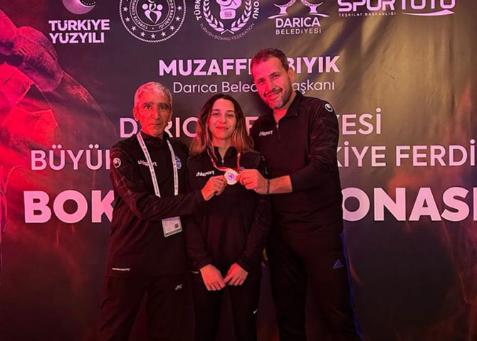 tuzla-belediyesi-sporcusu-gizem-nur-koknar-turkiye-sampiyonu-oldu.jpg